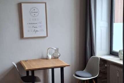 Zimmer Wiesbaden Mitte - 1.5 Zimmer, 1.950&euro; | Angebot:25738293