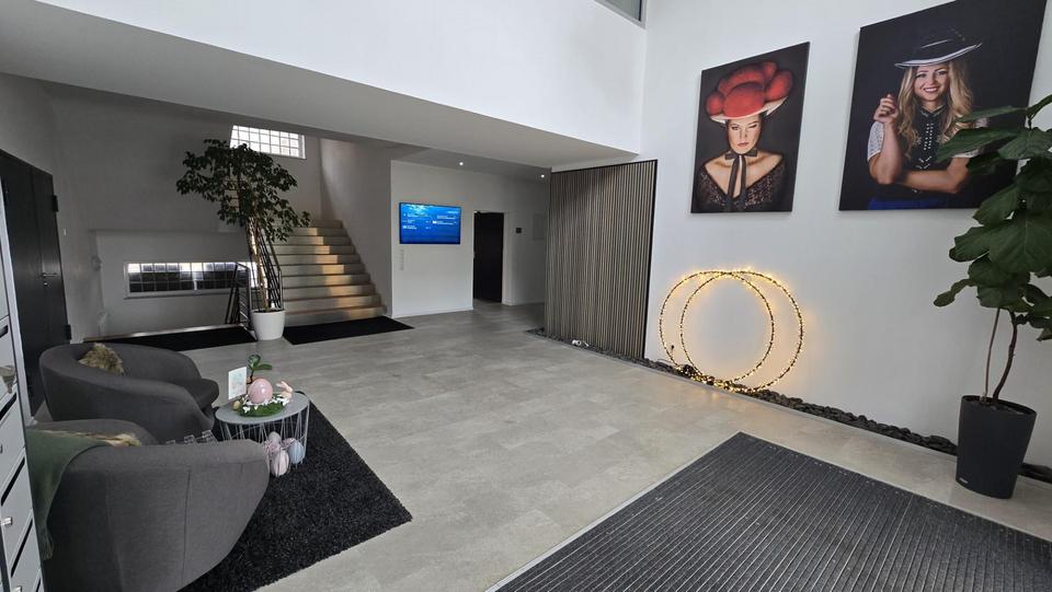 Top Büroflächen mit vielen Möglichkeiten, EUR 15,- bis 17,- pro qm warm zimmer