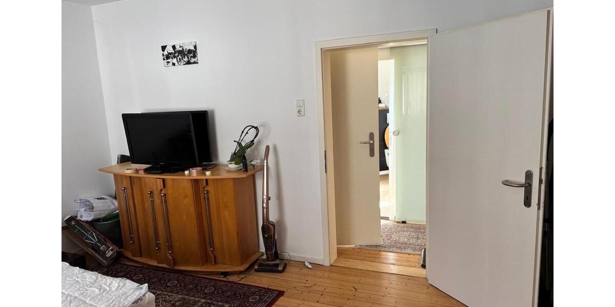 Etagenwohnung Wiesbaden Mainz-Amöneburg - 3 Zimmer, 60 m&sup2;, 1.200&euro; | Angebot:26625719