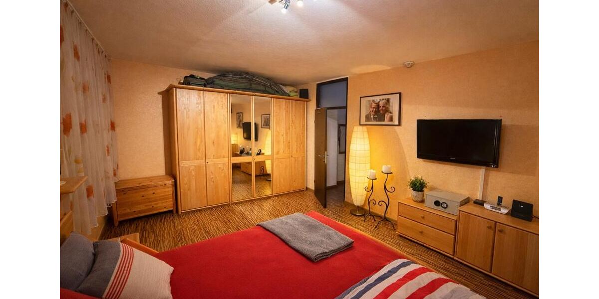 Bungalow Ransbach-Baumbach Baumbach - 9 Zimmer, 130 m&sup2;, 1.650&euro; | Angebot:24393762