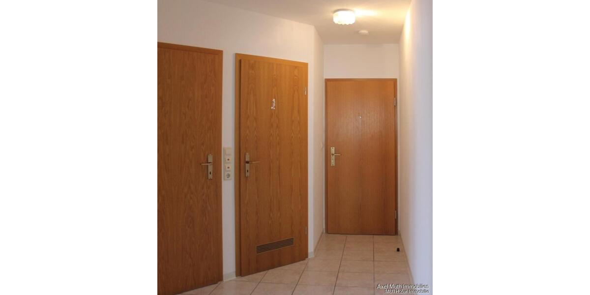 Erdgeschoßwohnung Sulzfeld - 3 Zimmer, 71 m&sup2;, 800&euro; | Angebot:26563798