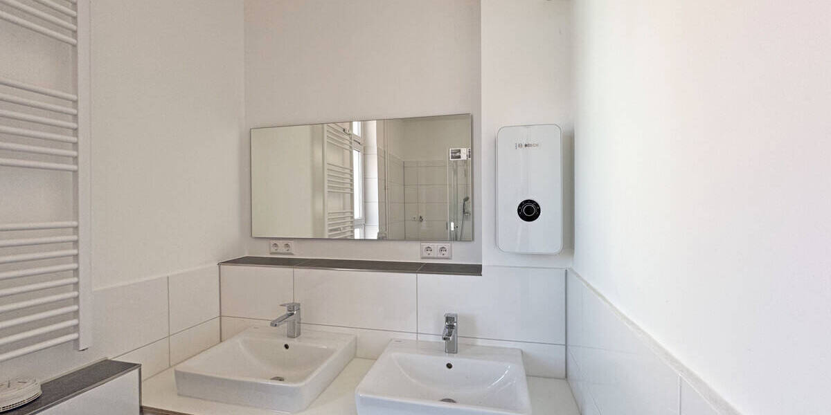 Etagenwohnung Reutlingen Innenstadt - 4 Zimmer, 121 m&sup2;, 1.090&euro; | Angebot:26725618