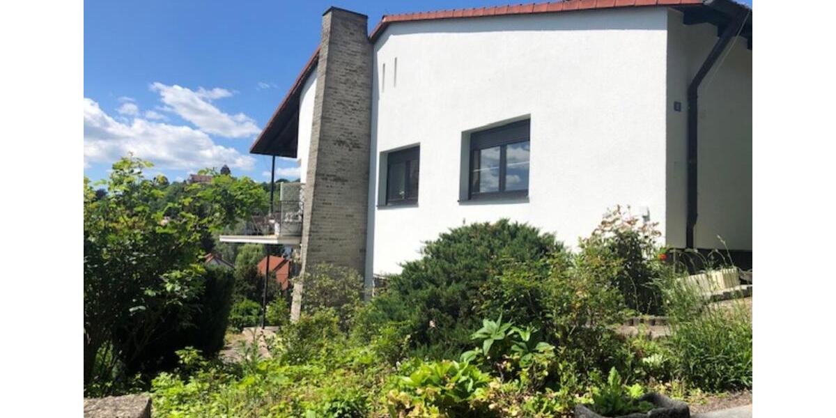 Erdgeschoßwohnung Kronach - 9 Zimmer, 250 m&sup2;, 2.998&euro; | Angebot:20430575