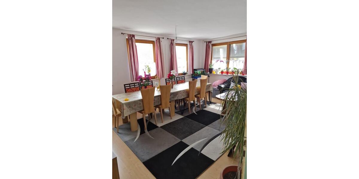 Einfamilienhaus Flachslanden - 5 Zimmer, 140 m&sup2;, 1.200&euro; | Angebot:26594501