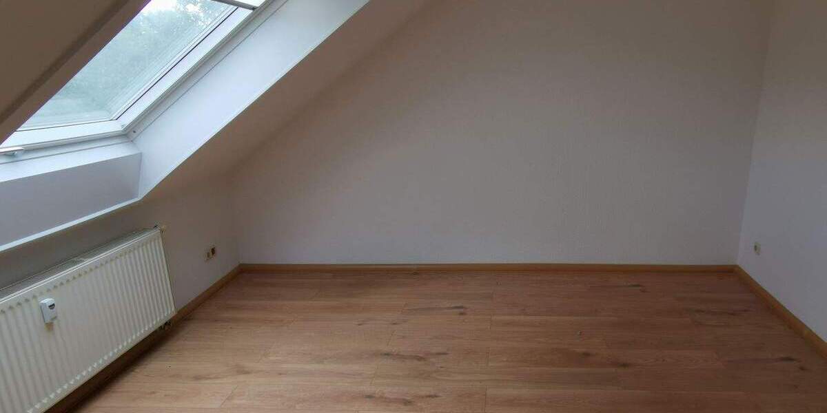 Etagenwohnung Neukieritzsch OT Lobstädt Lobstädt - 2 Zimmer, 33 m&sup2;, 270&euro; | Angebot:24990199