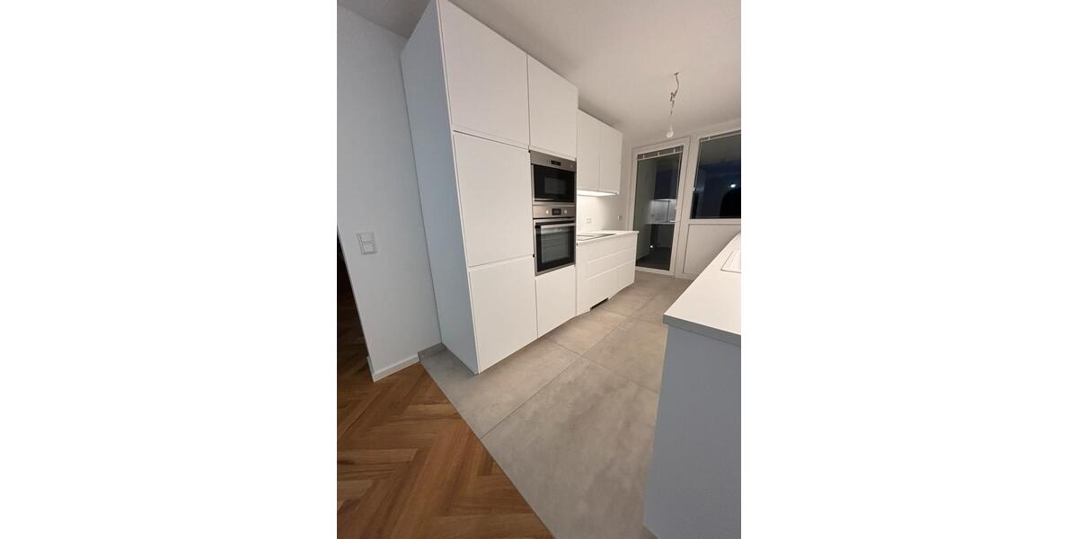 Etagenwohnung Nürnberg Gibitzenhof - 4 Zimmer, 138 m&sup2;, 2.200&euro; | Angebot:26030575