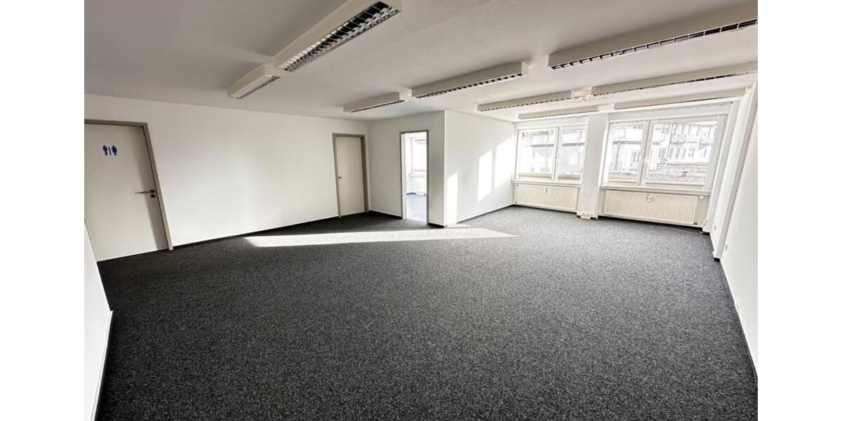 Attraktive Gewerbefläche in Top-Lage Korbach -Büro, Praxis etc. zimmer