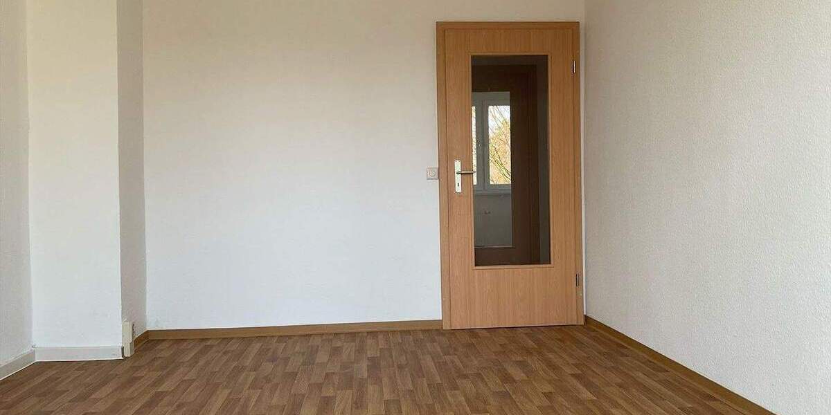 Etagenwohnung Bad Lauchstädt Kleinlauchstädt - 3 Zimmer, 58 m&sup2;, 379&euro; | Angebot:25985481