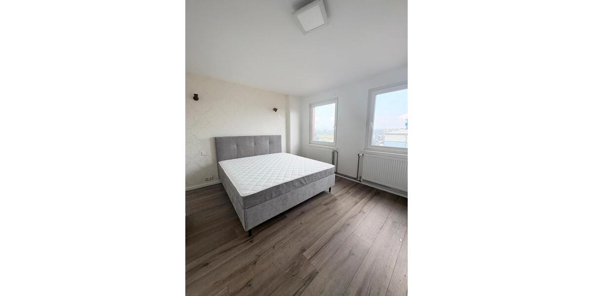 Dachgeschoßwohnung Frankfurt am Main Oberrad - 2 Zimmer, 57 m&sup2;, 1.300&euro; | Angebot:25870476