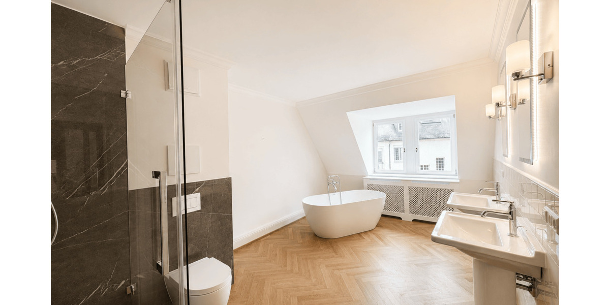 Etagenwohnung Baden-Baden Innenstadt - 5 Zimmer, 242 m&sup2;, 4.100&euro; | Angebot:26730776