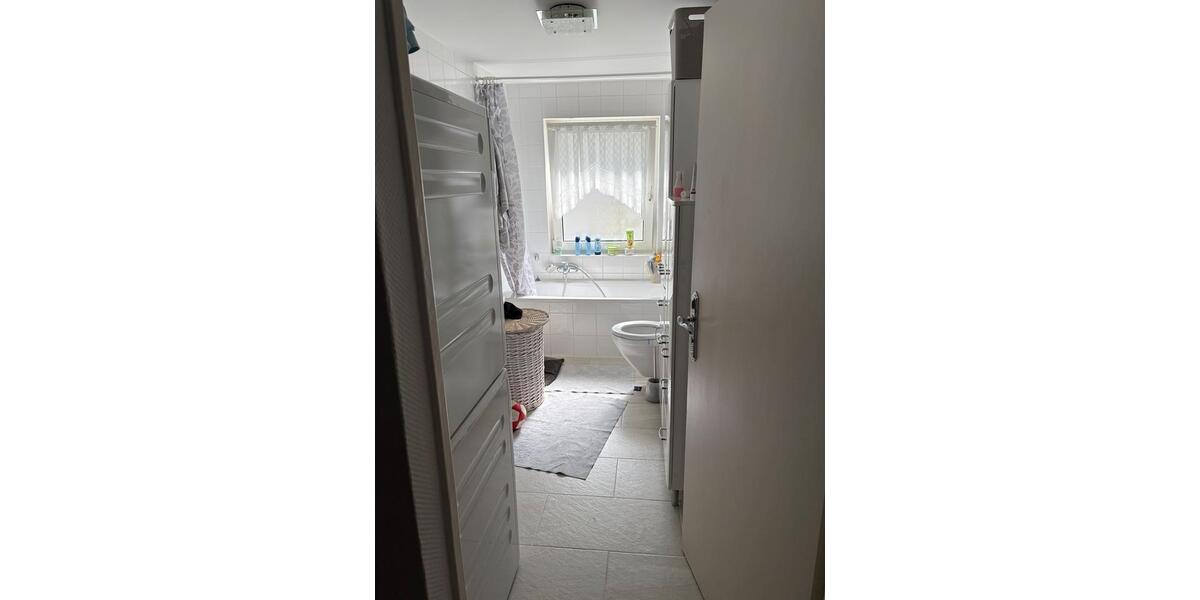 Etagenwohnung Darmstadt Darmstadt-Ost - 2 Zimmer, 75 m&sup2;, 1.300&euro; | Angebot:26074422