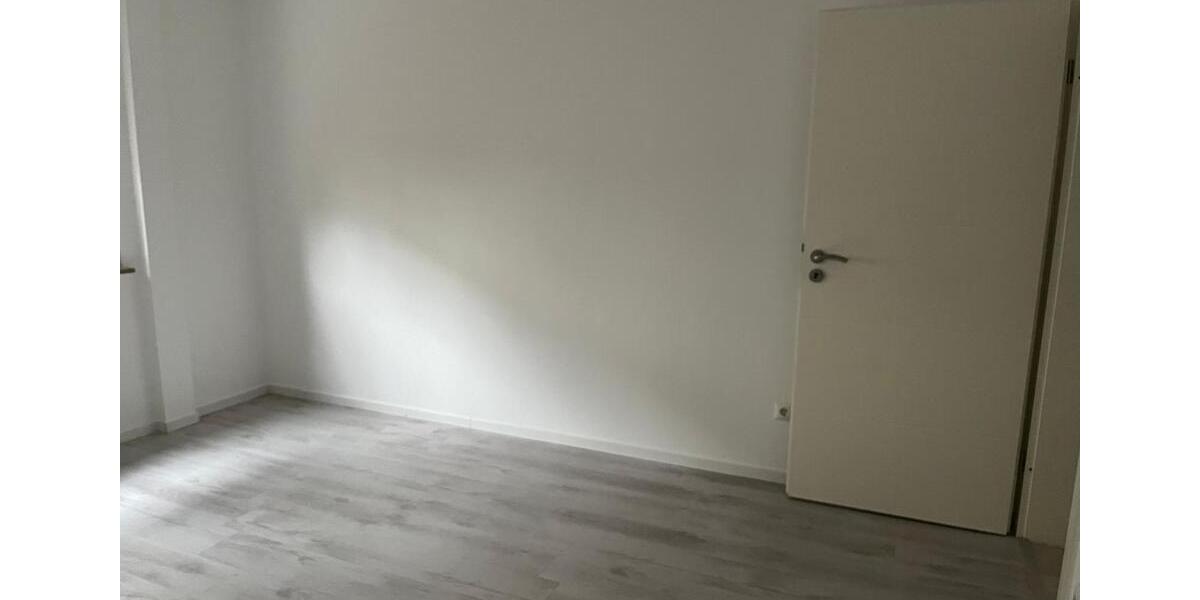 4 Zimmer Wohnung zu Vermieten 4 zimmer