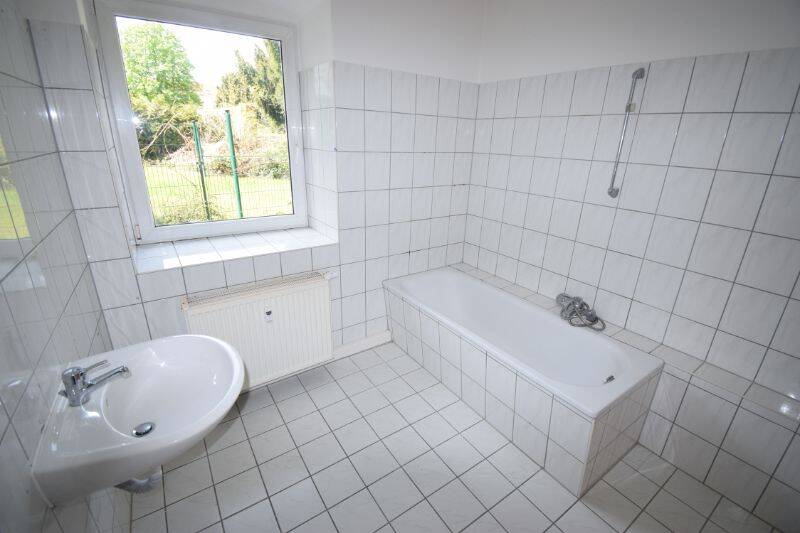 Etagenwohnung Riesa Innenstadt - 2 Zimmer, 72 m&sup2;, 480&euro; | Angebot:26363230