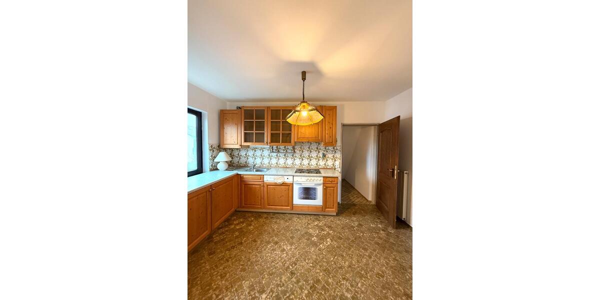 Etagenwohnung Germering - 4 Zimmer, 110 m&sup2;, 2.050&euro; | Angebot:25831515