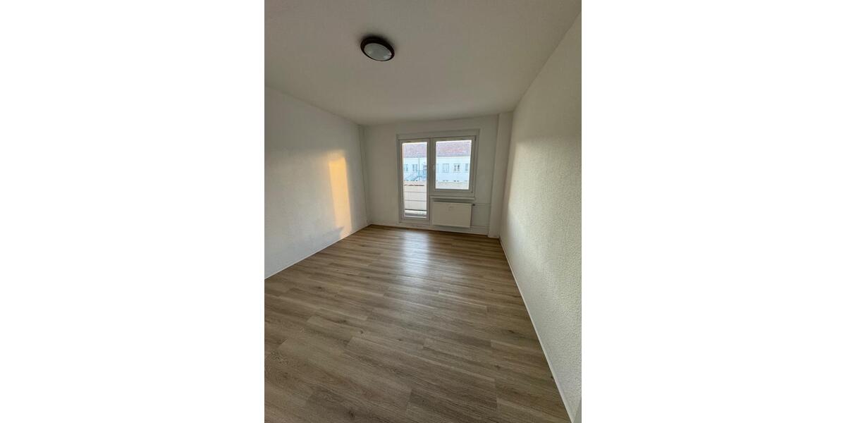 Etagenwohnung Pritzwalk - 3 Zimmer, 62 m&sup2;, 527&euro; | Angebot:26701570
