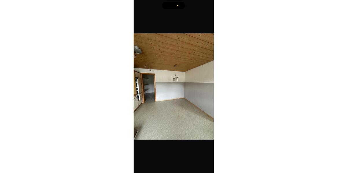 Erdgeschoßwohnung Wolfegg - 2.5 Zimmer, 92 m&sup2;, 800&euro; | Angebot:26484368
