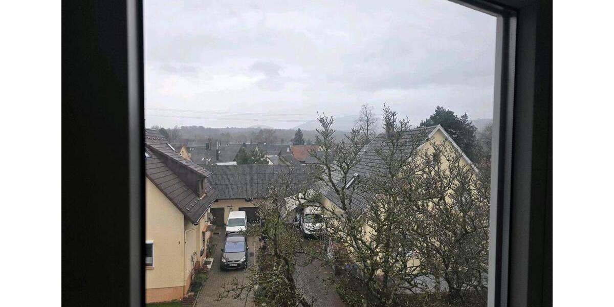 Dachgeschoßwohnung Baden-Baden Baden - 3 Zimmer, 80 m&sup2;, 1.000&euro; | Angebot:24757317