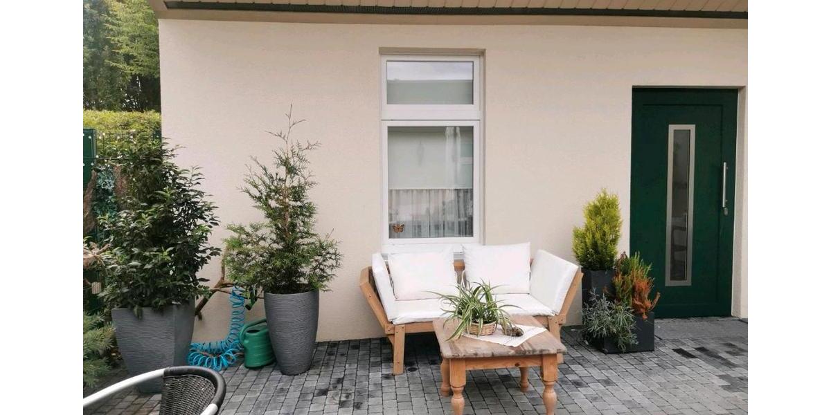 renovierte 2 R Wohnung 2 zimmer