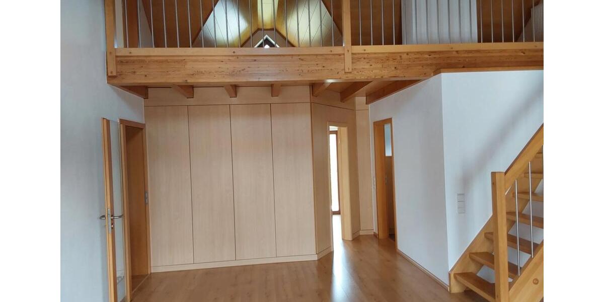 Dachgeschoßwohnung Brensbach - 4 Zimmer, 96 m&sup2;, 1.100&euro; | Angebot:26427175
