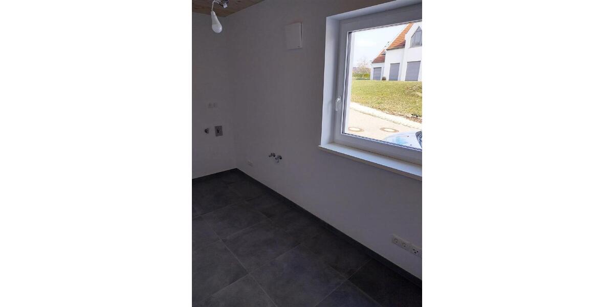 Doppelhaushälfte Geisenhausen - 6 Zimmer, 126 m&sup2;, 1.760&euro; | Angebot:25756178