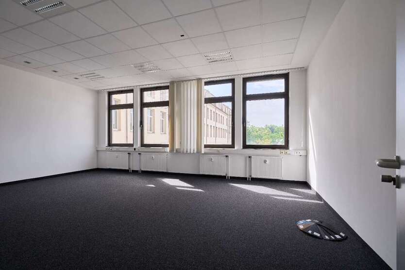 Büro in Nürnberg 4.438 € 451 m² zimmer