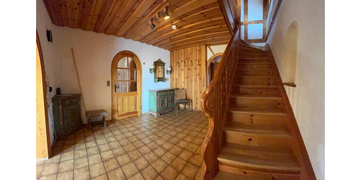 Maisonettenwohnung Schnaittach - 5 Zimmer, 211 m&sup2;, 1.900&euro; | Angebot:25948025