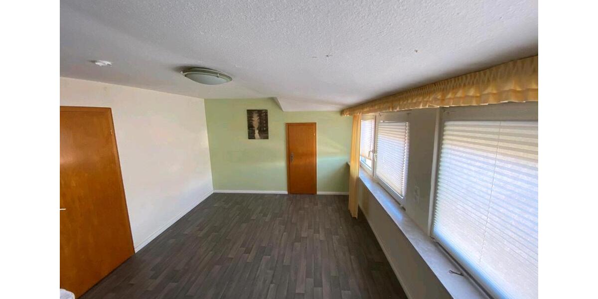 Etagenwohnung Apen - 4 Zimmer, 110 m&sup2;, 900&euro; | Angebot:25919874