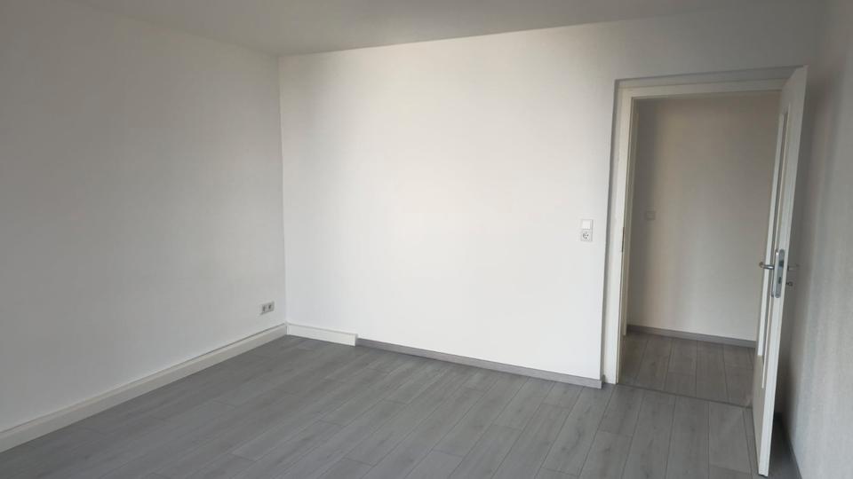 Etagenwohnung Osternienburger Land - 4 Zimmer, 70 m&sup2;, 430&euro; | Angebot:26268412