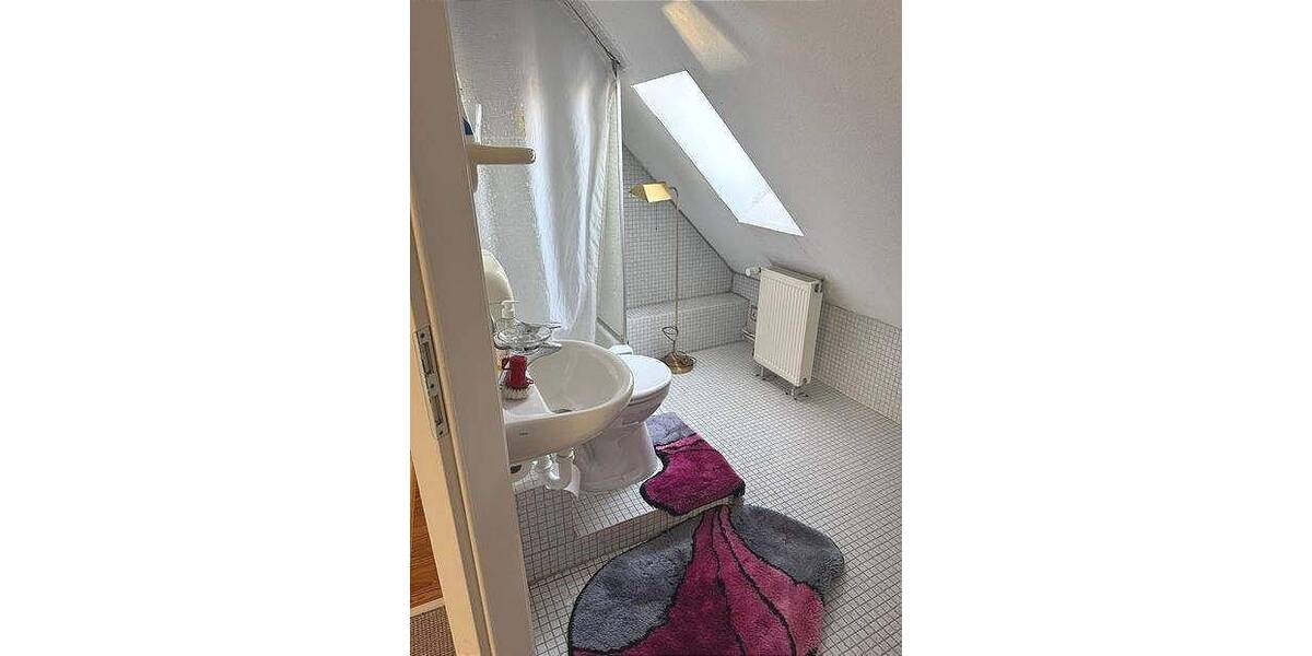 Reihenmittelhaus Hamburg Schnelsen - 6 Zimmer, 150 m&sup2;, 3.500&euro; | Angebot:25985928