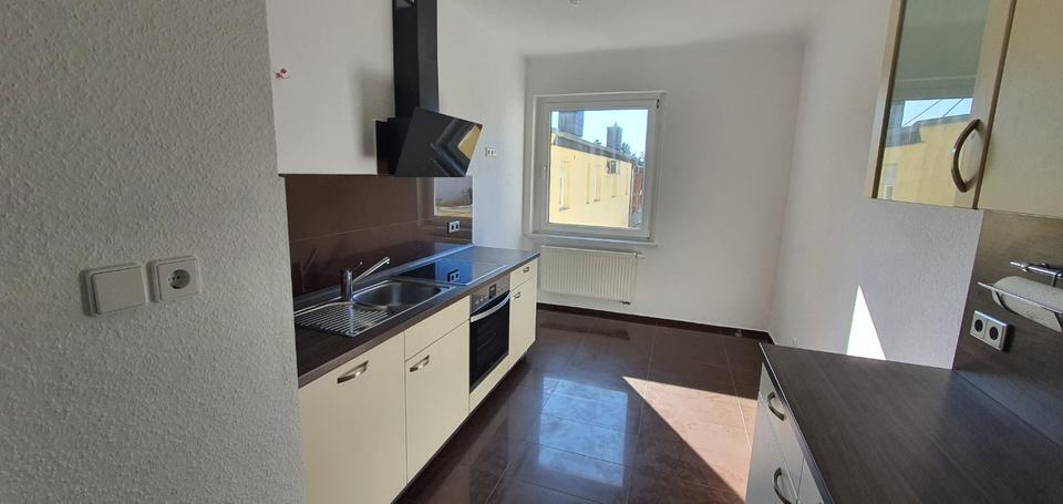Schöne 2 Raum Wohnung mit Einbauküche in Piesteritz