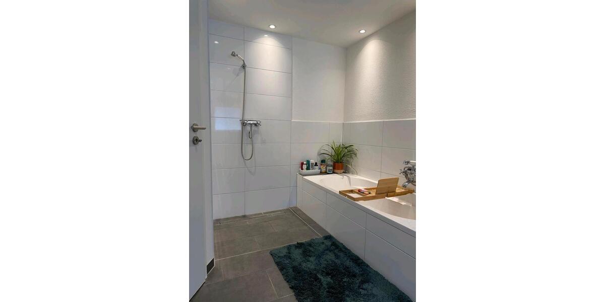 Etagenwohnung Kleinwallstadt - 2.5 Zimmer, 130 m&sup2;, 1.040&euro; | Angebot:25812654