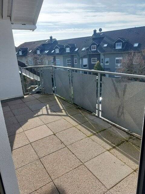 Schöne preiswerte 3-R- Wohnung in Groß -Santersleben ca.74,28m2 mit sonnigen BLK. zu vermieten !