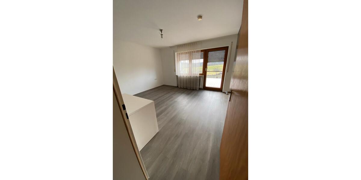 Erdgeschoßwohnung Heidenheim an der Brenz Aufhausen - 4 Zimmer, 120 m&sup2;, 950&euro; | Angebot:24795757