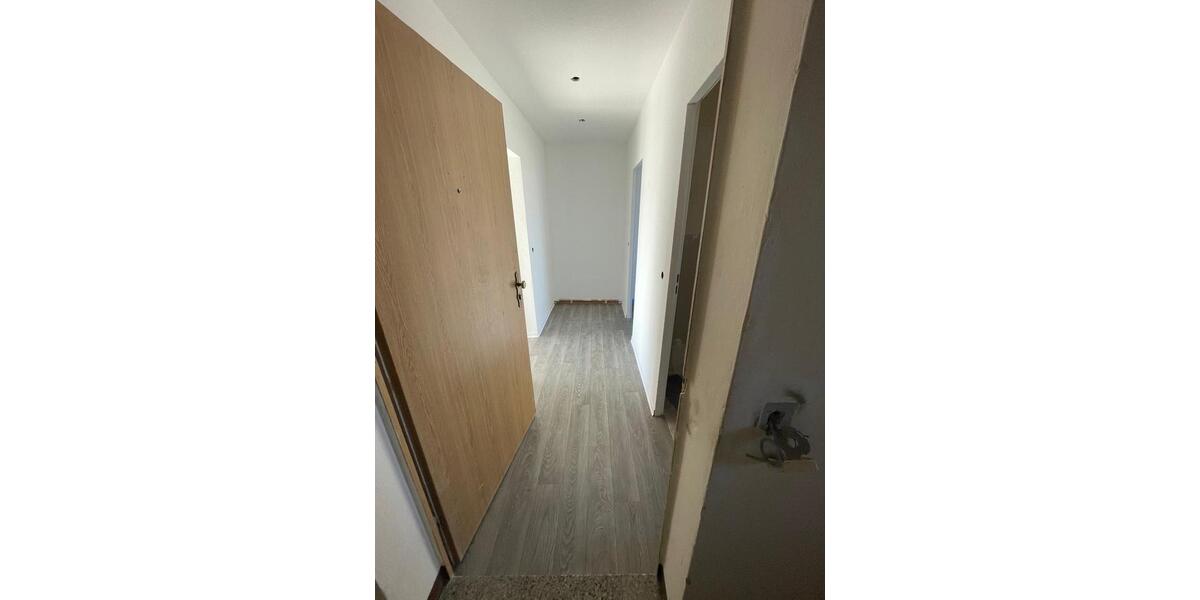 Etagenwohnung Wurzbach - 3 Zimmer, 25 m&sup2;, 175&euro; | Angebot:25854932
