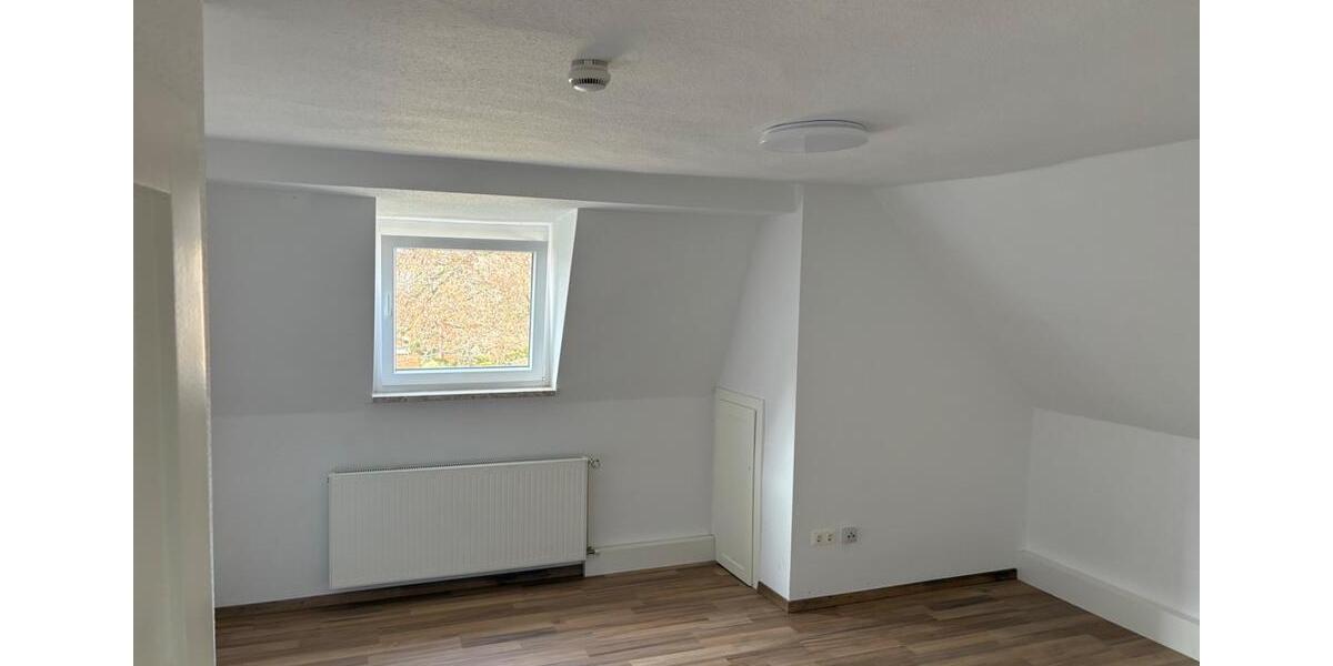 Etagenwohnung Genthin - 5 Zimmer, 90 m&sup2;, 639&euro; | Angebot:25942647