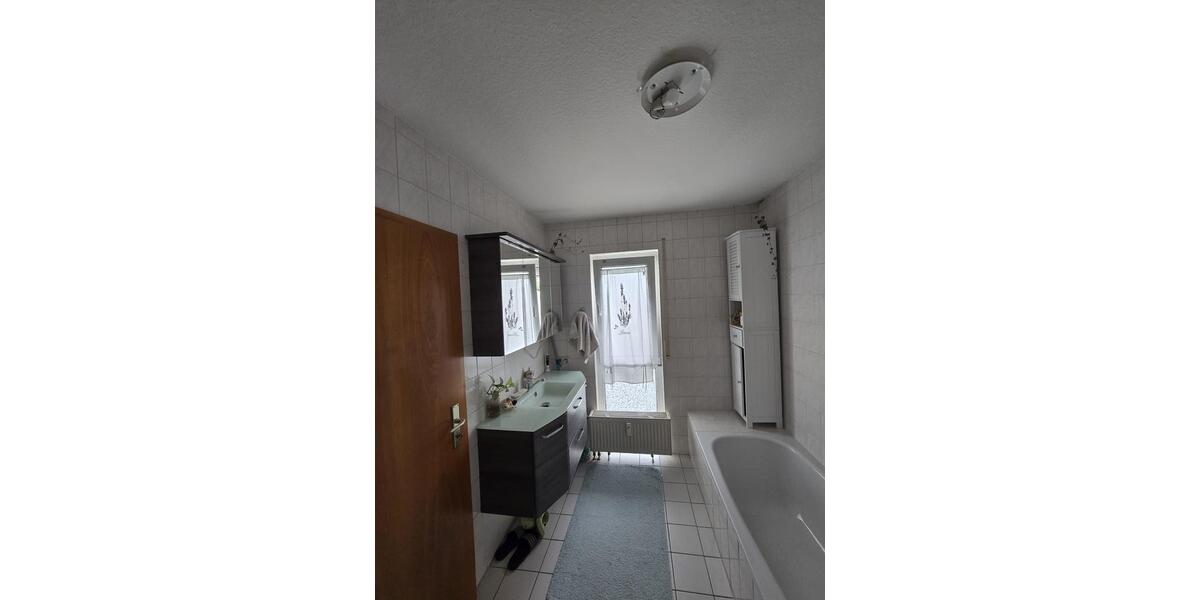 Erdgeschoßwohnung Pohlheim - 2 Zimmer, 82 m&sup2;, 800&euro; | Angebot:26634074