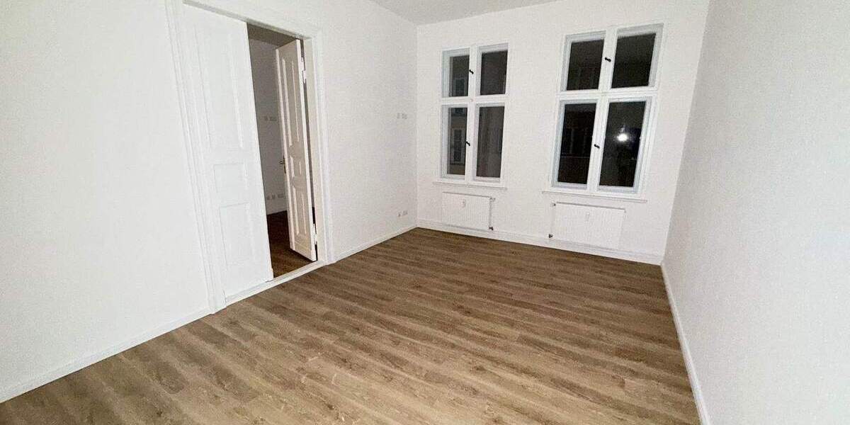 Etagenwohnung Eberswalde - 4 Zimmer, 98 m&sup2;, 990&euro; | Angebot:25247766