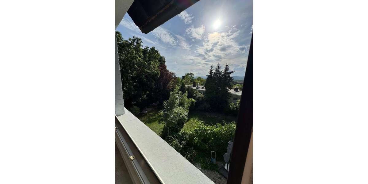 Etagenwohnung Friedrichsdorf - 4 Zimmer, 92 m&sup2;, 1.375&euro; | Angebot:27069203