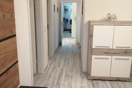 Wohnung Singen (Hohentwiel) - 3 Zimmer, 65 m&sup2;, 1.180&euro; | Angebot:25988241