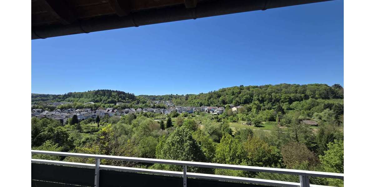 Etagenwohnung Kämpfelbach - 4 Zimmer, 90 m&sup2;, 950&euro; | Angebot:26489951
