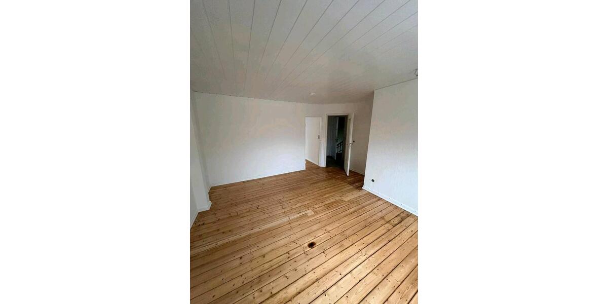 Dachgeschoßwohnung Lübeck Sankt Jürgen - 2 Zimmer, 38 m&sup2;, 795&euro; | Angebot:26515670