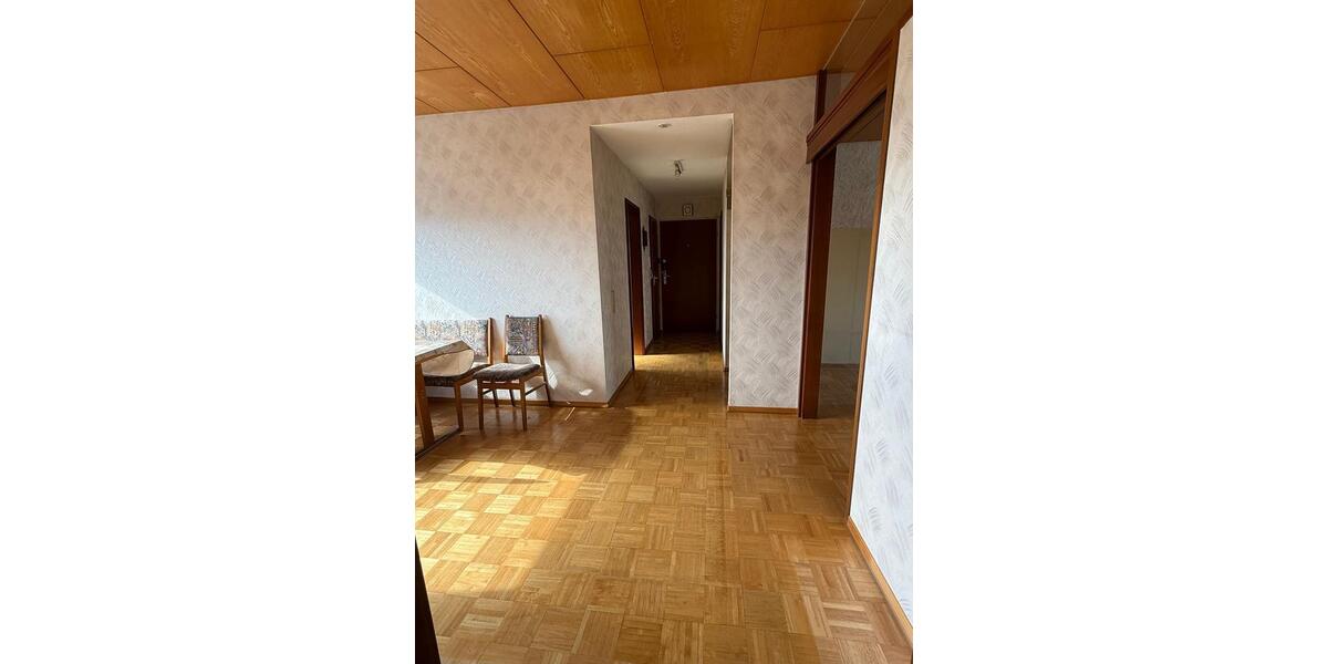 Etagenwohnung Weil der Stadt - 4.5 Zimmer, 108 m&sup2;, 1.700&euro; | Angebot:26581345