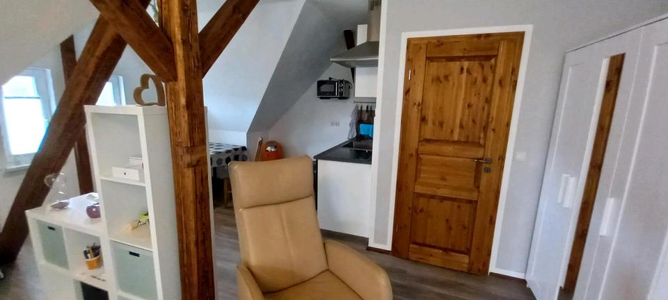Dachgeschoßwohnung Schirgiswalde-Kirschau Kirschau - 1 Zimmer, 38 m&sup2;, 450&euro; | Angebot:25893367