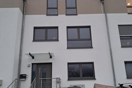 Haus Bad Schwalbach - 7 Zimmer, 180 m&sup2;, 1.800&euro; | Angebot:26226423