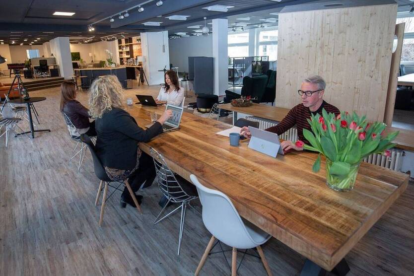 Coworking - Moderne Arbeitsplätze oder Büroraum in Holzkirchen - All-in-Miete