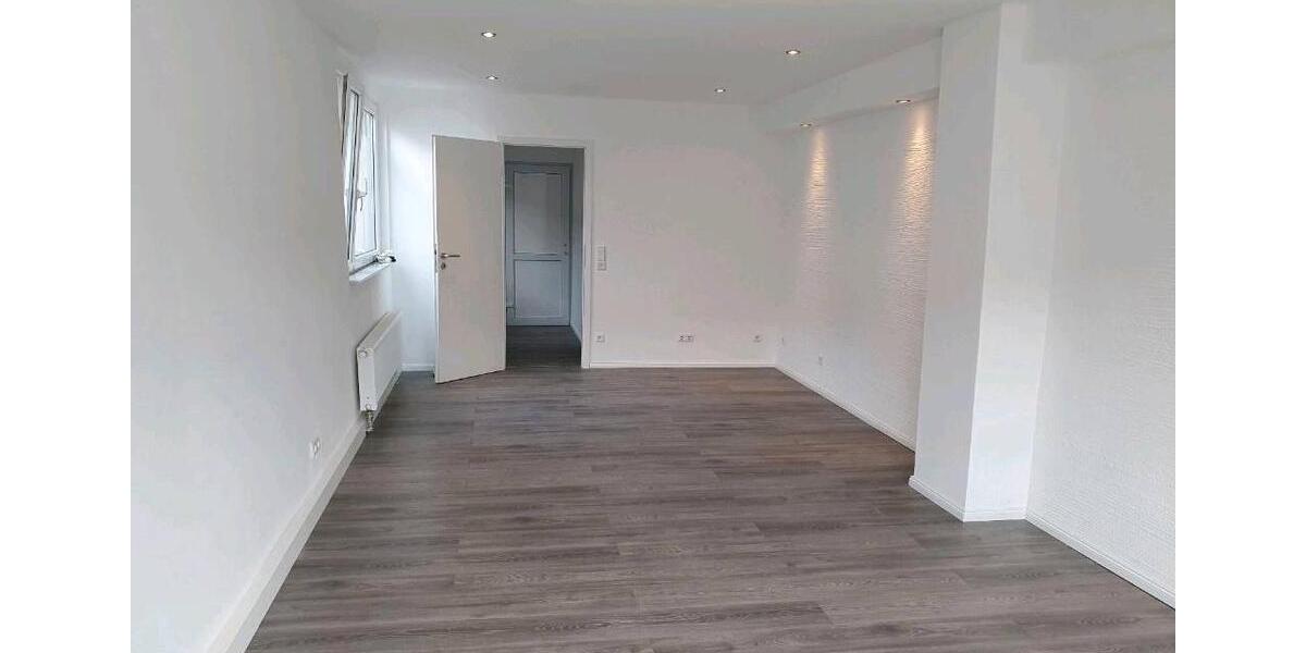 Hochparterre Helmstedt - 1 Zimmer, 36 m&sup2;, 320&euro; | Angebot:25992658