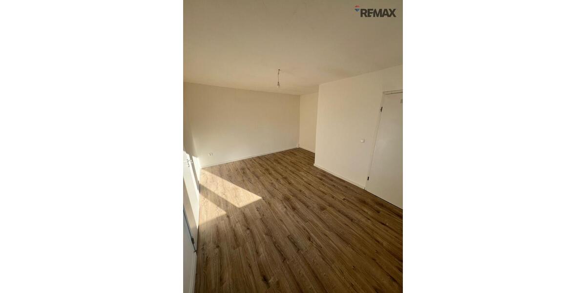 Dachgeschoßwohnung Coburg - 3 Zimmer, 75 m&sup2;, 800&euro; | Angebot:24522135