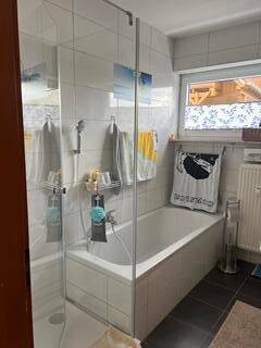 Etagenwohnung Veitshöchheim - 4 Zimmer, 100 m&sup2;, 1.050&euro; | Angebot:25939438