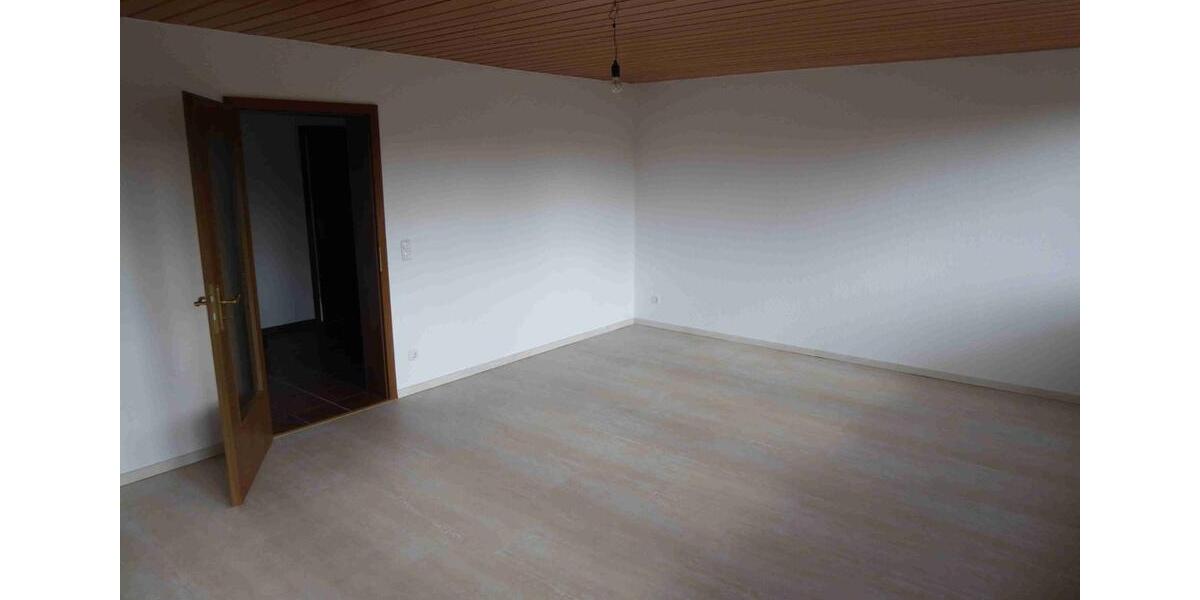 Dachgeschoßwohnung Bad Bodenteich - 4 Zimmer, 90 m&sup2;, 630&euro; | Angebot:25934732