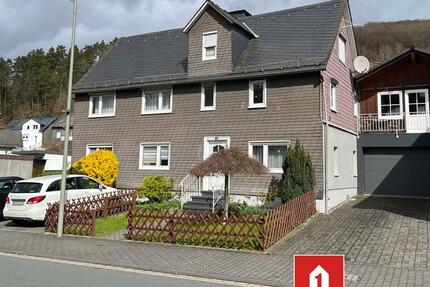 Wohnung Siegen Eiserfeld - 3 Zimmer, 159 m&sup2;, 1.125&euro; | Angebot:26194327